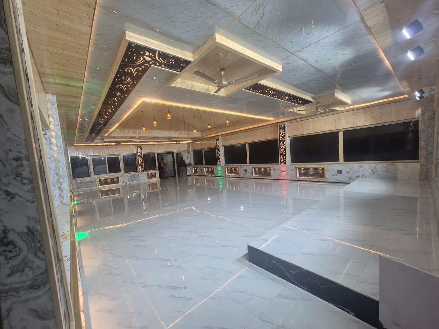 Party Hall photo 6