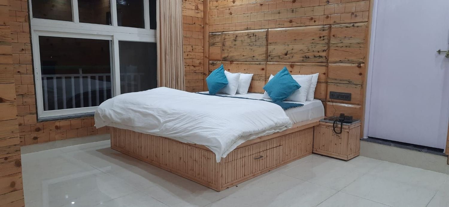 Family Suite Room at Hotel Garden Cottage and Resort Dhanaulti