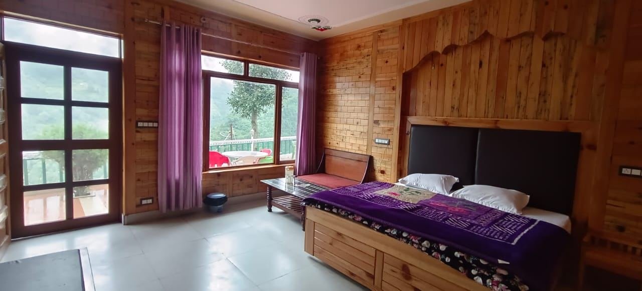 Triple Bed Deluxe Room photo 3