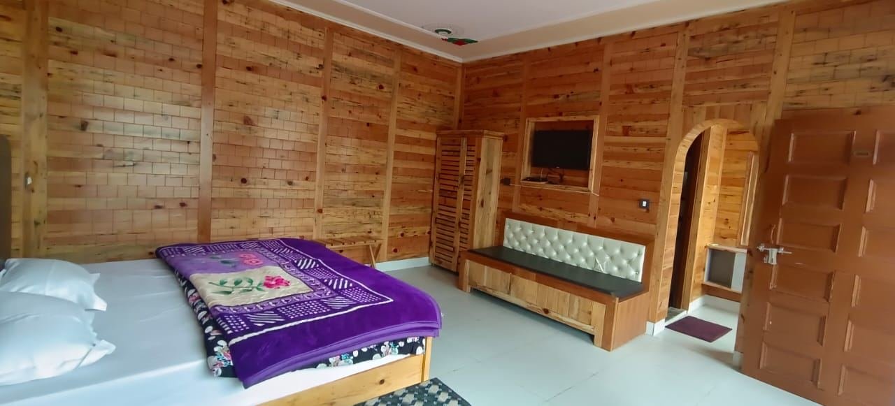 Triple Bed Deluxe Room photo 4